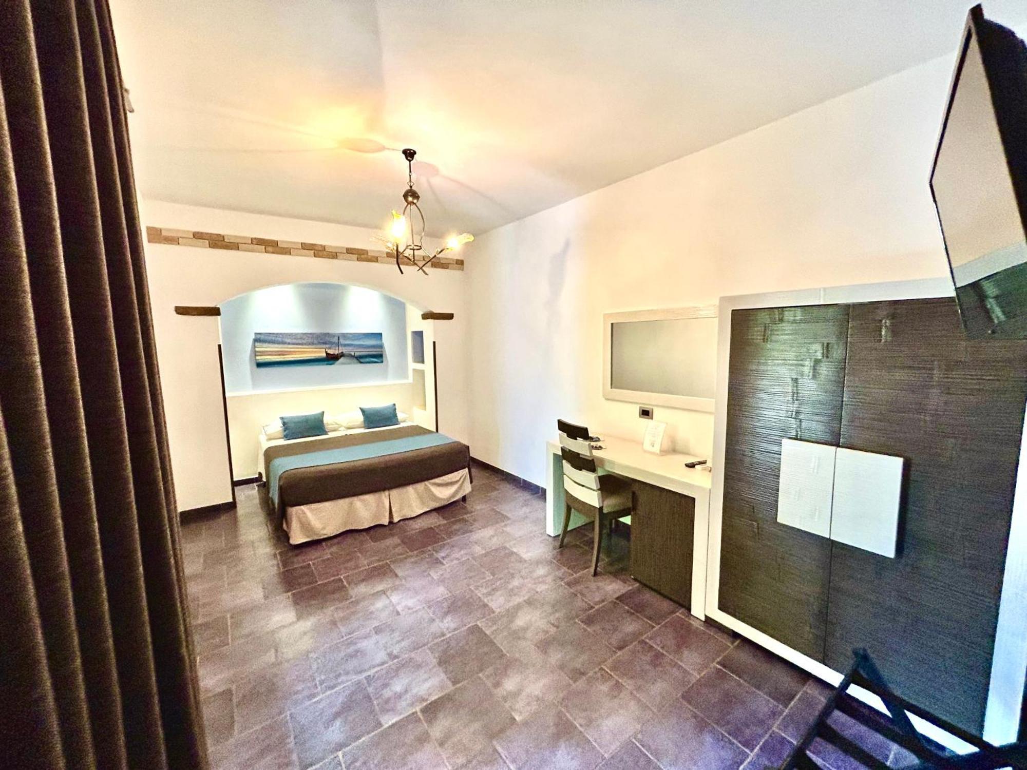 קסטלוצו B&B L'Angolino Della Nonna מראה חיצוני תמונה