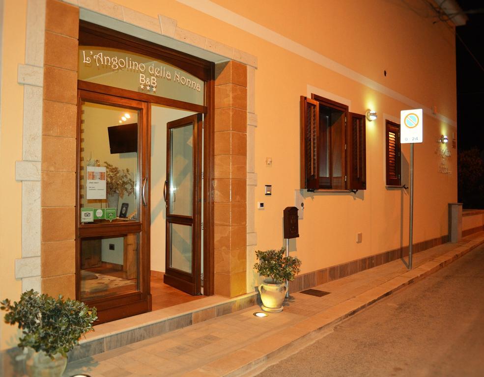 קסטלוצו B&B L'Angolino Della Nonna מראה חיצוני תמונה