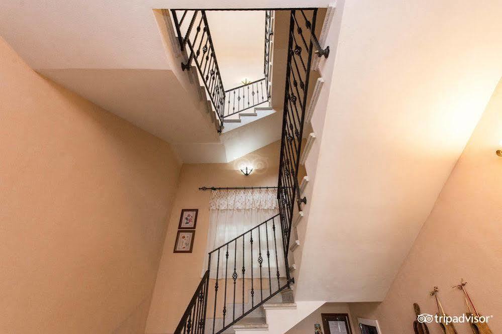 קסטלוצו B&B L'Angolino Della Nonna מראה חיצוני תמונה